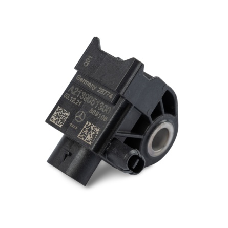 Airbag sensor  Mercedes C-Class 205, E-Class 213 238, S-Class 222 217, GLC 253, CLS 257, AMG GT 290, EQC 293 A2139051300
